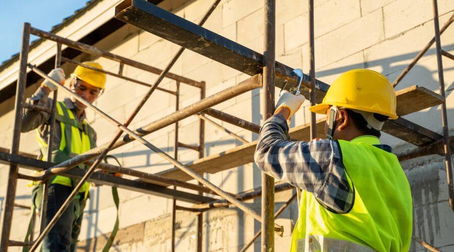 Professional gutter cleaning in Alta Vista, KS